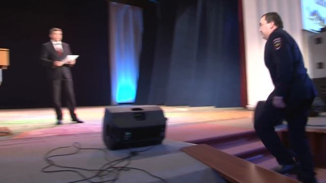 Полиция — это призвание! Полиция — это судьба! смотреть онлайн