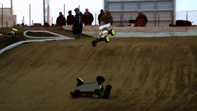 SLOWMOTION RC 1/8 racing CARNAGE. смотреть онлайн