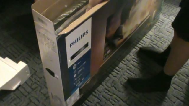 Распаковка и первый взгляд "Philips Led TV 6300" смотреть онлайн
