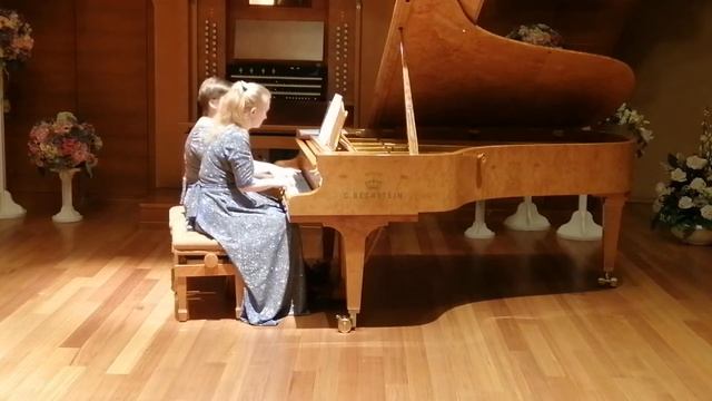 Е. Коземиренко "Северная фантазия" на темы народов ханты и манси для фортепиано в 4 руки. смотреть онлайн