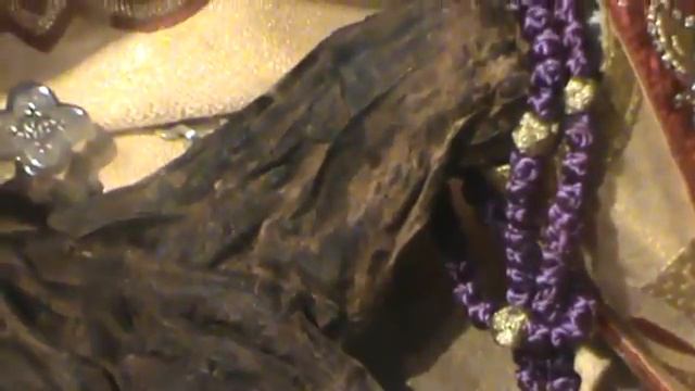 Мощи святителя Иоанна чудотворца Шанхайского и Сан Францисского в соборе Сан Францисско смотреть онлайн