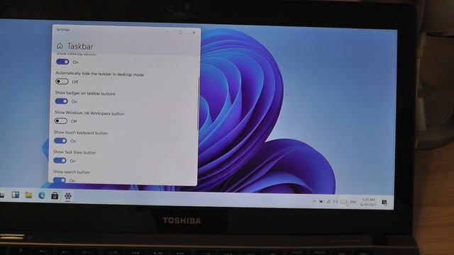 Настраиваю Панель Задач Taskbar в Windows 11 смотреть онлайн