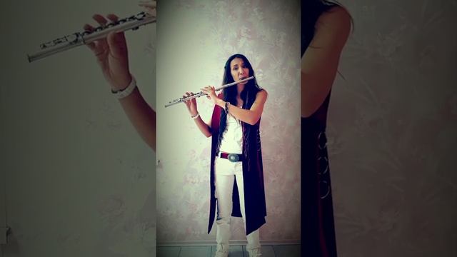 Improvisation in house style music with flute by KatryNik (Ekaterina Nikolaeva saxophone) смотреть онлайн