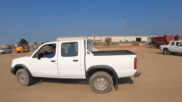 2004 Nissan Navara Crew Cab 4x4 Pickup - Dubai, UAE Auction | 14 & 15 December смотреть онлайн