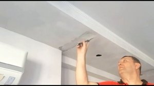 Как убрать ТРЕЩИНУ в потолке из ГИПСОКАРТОНА