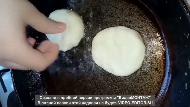 Приготовление сырников #наивкуснейшиесырники#еда #top смотреть онлайн