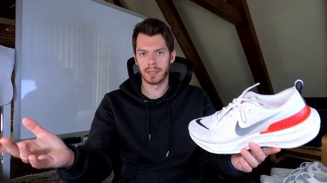 THE BETTER DAILY TRAINER: Nike Vomero 16 vs. Invincible 3 смотреть онлайн