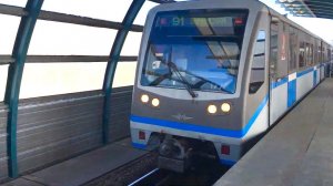 Поезд Русич на Бутовской линии легкого метро.