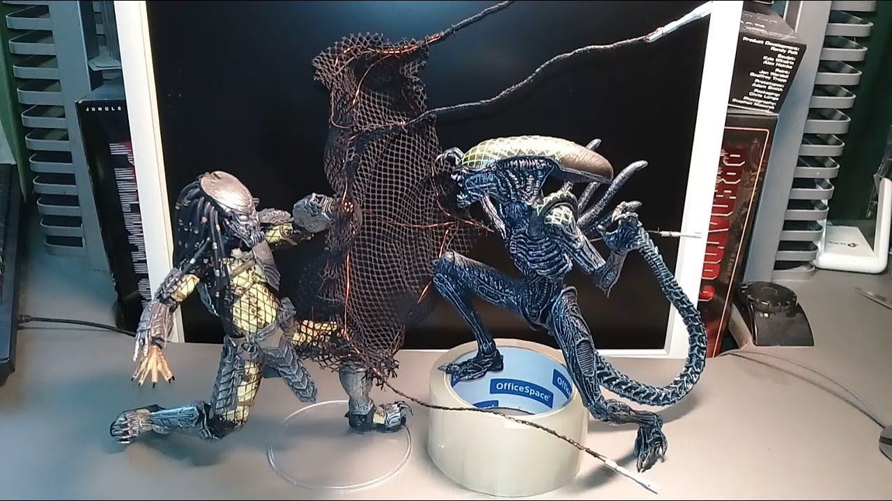 Review! Grid vs Celtic: Rivalry Reborn, AvP, 2-pack by Neca! смотреть онлайн