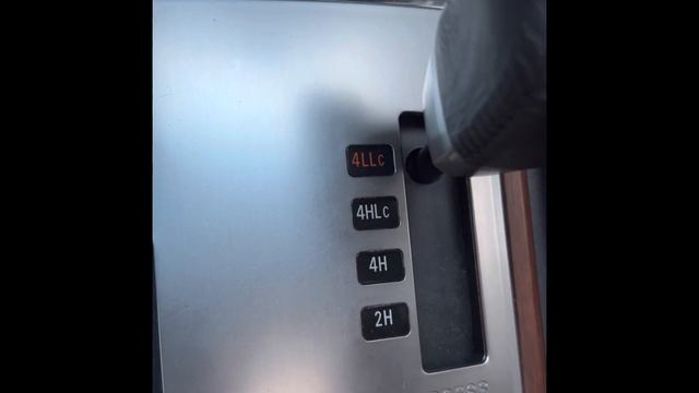Comment utiliser correctement la boîte Super Sélect d’un PAJERO DID смотреть онлайн