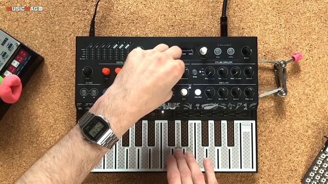 Arturia Micro Freak - подробный обзор и демо смотреть онлайн