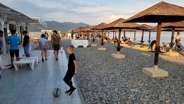 Новороссийск. Пляж Алексино. Погода 11.08.2021 смотреть онлайн