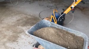 Строю большой гараж.  Часть 10.  Шлифовка бетонного пола. Это