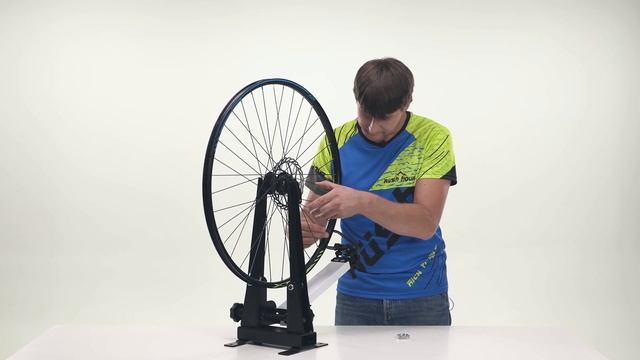 Исправление восьмерки велосипедного колеса смотреть онлайн