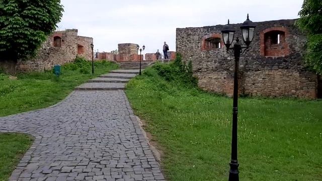 Ужгород - Закарпатье, Боярышник красиво цветёт. 8 день смотреть онлайн