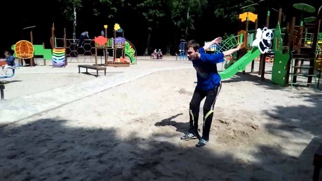 Мои первые трюки после травмы, новые сальто и комбинации, легко востановился! смотреть онлайн