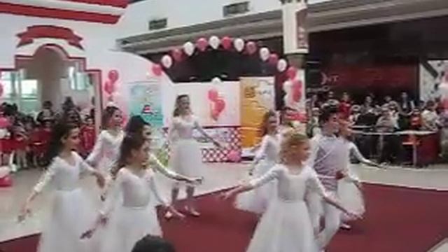 MENUET-scoala de balet Svetlana-Buharest смотреть онлайн