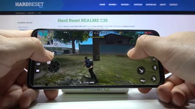 Realme C35 - Free Fire MAX | $190 Phone Gaming Test ? | Cheap device for Games?! смотреть онлайн