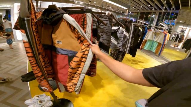 БАЛИ ЛУЧШИЙ ТОРГОВЫЙ ЦЕНТР НА ОСТРОВЕ смотреть онлайн