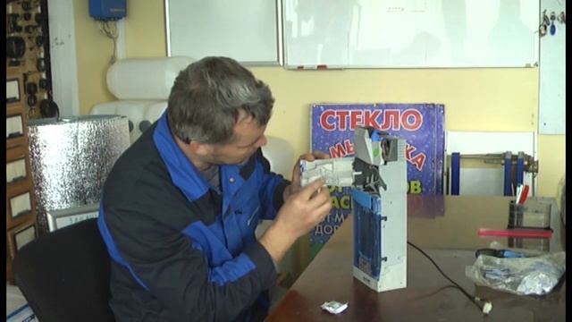 Вендинг. Обслуживание вендинговых автоматов. Чистка монетоприемника.