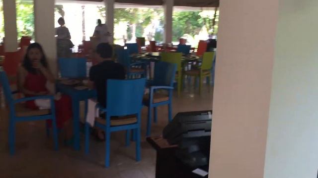 SUN SIYAM IRU FUSHI MALDIVES FUSHI CAFE Kid's Play Area - Simply Maldives Video смотреть онлайн