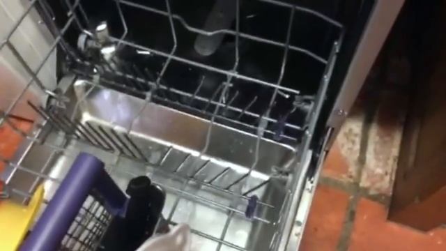 Beko Slimline Dishwasher DFS04R10S смотреть онлайн