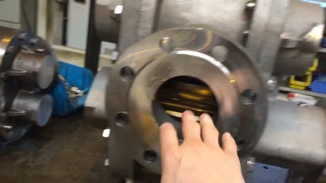 Шестеренчатый насос с турбиной для выработки электроэнергии смотреть онлайн