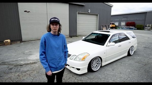 JDM Toyota wagon comparison! Mark II Blit vs Crown Athlete Estate