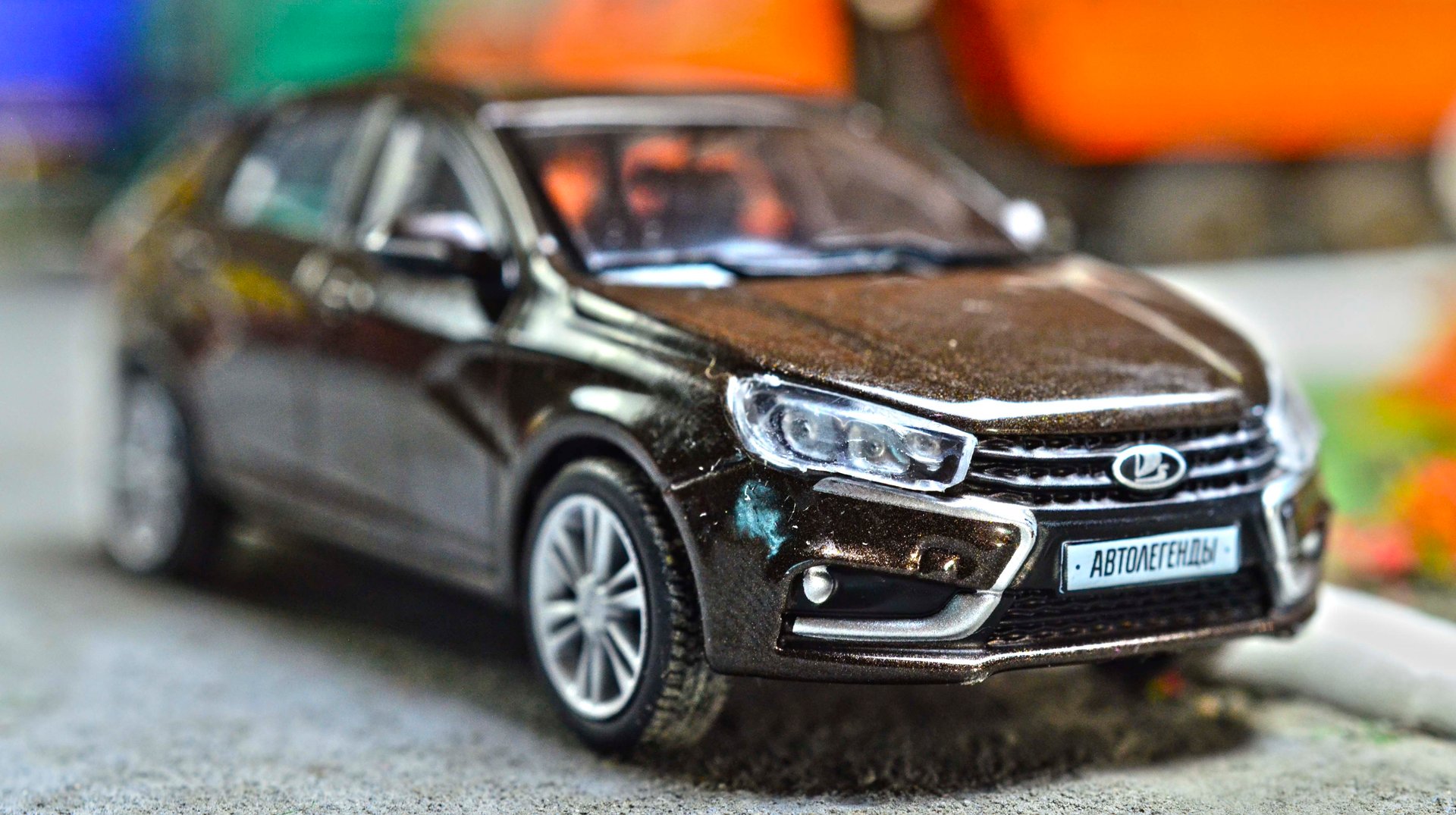 Моделька ЛАДА ВЕСТА УНИВЕРСАЛ 1/43. Новые Автолегенды №16 деагостини. Про машинки. смотреть онлайн