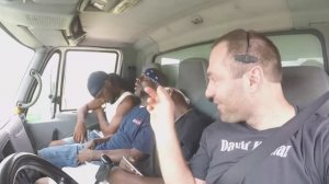 Дальнобой. Америка. Короткий рейс на грузовике будка. 3 черных и я