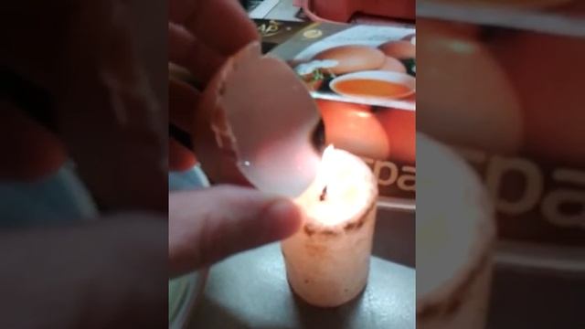 Как горит скорлупа фальшивого яйца. В магазинах Москвы нет натуральных яиц!!! смотреть онлайн