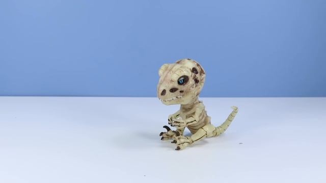 Untamed Fingerlings Gloom and Doom Bonehead Raptors WowWee 2018 смотреть онлайн