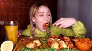 MUKBANG | Запеченные в лаваше сосиски и фарш | Sausages and minced meat baked in pita bread не ASMR