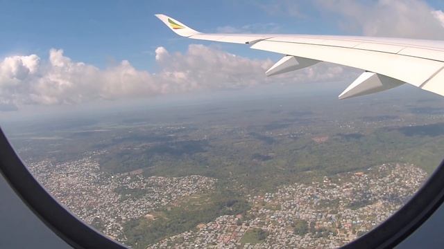 Landing on Zanzibar airport смотреть онлайн