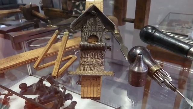 Музей столярных инструментов на выставке Частные музеи России смотреть онлайн