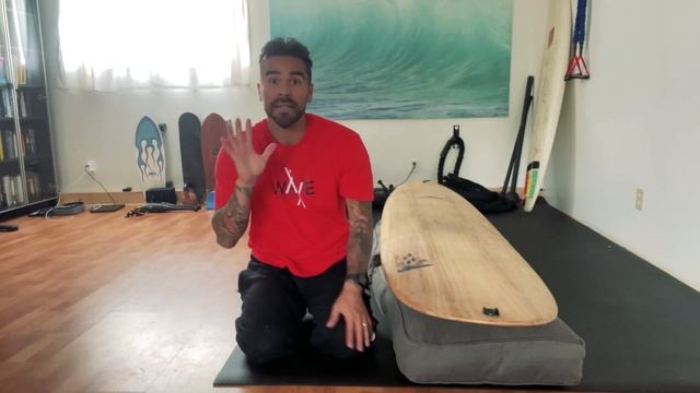 Turtle Roll A Surfboard - 3 Steps ANYONE Can Do смотреть онлайн