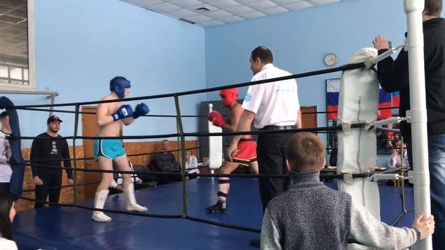 Открытый Чемпионат г.Донецка по кикбоксингу.67 кг.Белов Богдан. смотреть онлайн