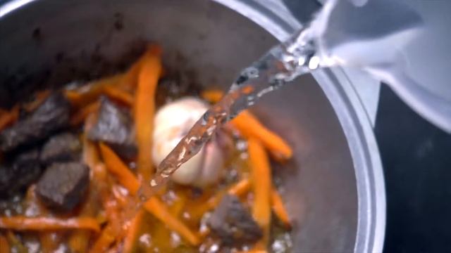 Как готовят плов в восточном ресторане "Наш бараш" смотреть онлайн