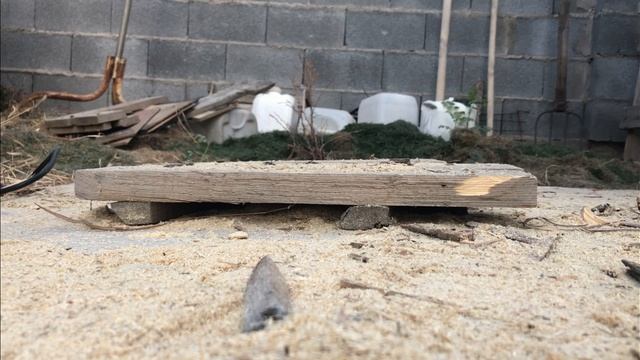 Заготовка дров на зиму (из туалета)