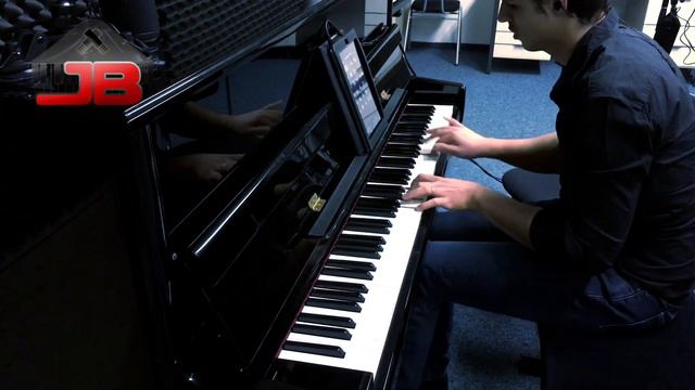 Jam over the Latin Jazz Tune Summer Samba using iRealPro (Akg C214, Zoom H6) - Johannes Böhm Music смотреть онлайн