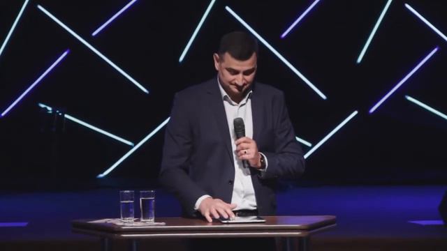 Быть во Свете