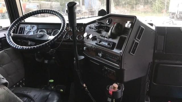 Freightliner Classic XL. Освещение салона. Шприцовка грузовика. смотреть онлайн