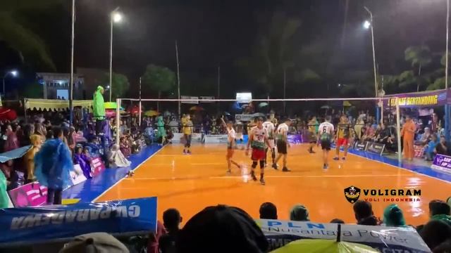 PEMAIN PROLIGA DIPAKSA MAIN HUJAN HUJANAN !!! GAK BAHAYA TO смотреть онлайн