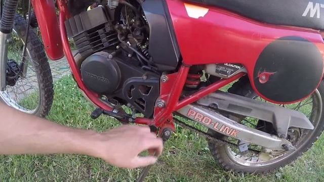 Honda MTX 50 odpalanie po roku motorowera z 1980r смотреть онлайн