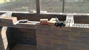 МАНГАЛ  БАРБЕКЮ - КЛАДКА  ПЕЧИ - БАРБЕКЮ  ИЗ  КИРПИЧА СВОИМИ РУКАМИ