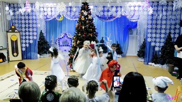 Новогодний утренник д.с.Улыбка. смотреть онлайн