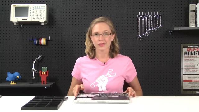 How To: Replace the Battery in a Macbook Pro 13" Unibody смотреть онлайн