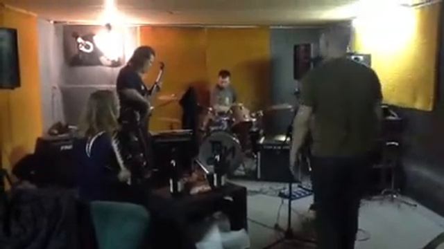 TRIENNN - Солдаты Бога (Soldiers of god) (Репетиция группы ТРИ ЭН) смотреть онлайн