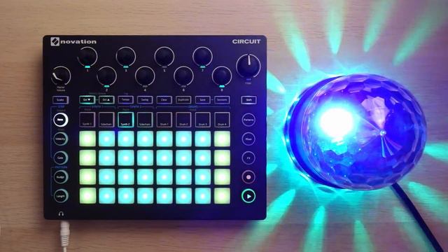 Trance Jam on the Novation Circuit смотреть онлайн