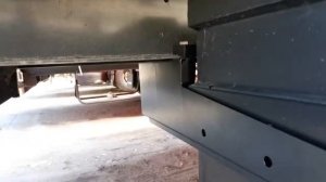 Кронштейны для крепления инструментального ящика.